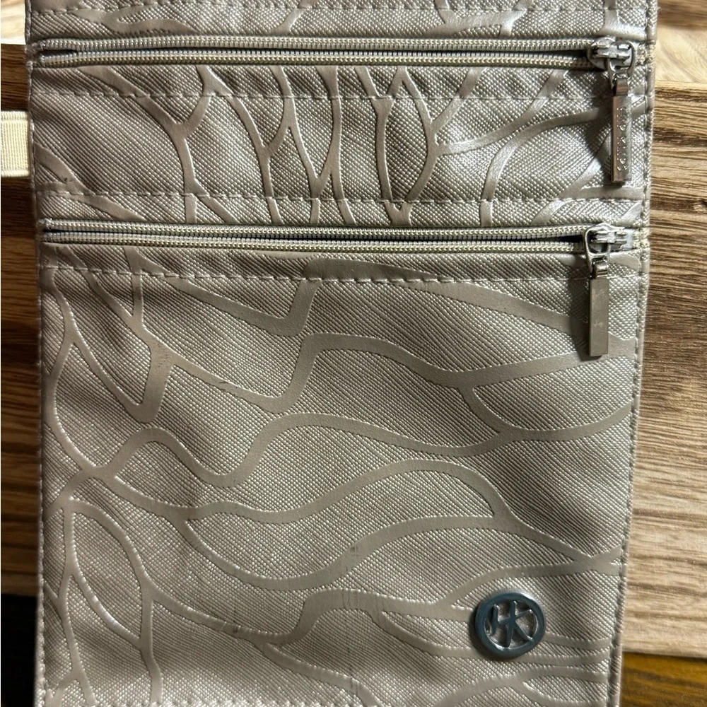 HipKlips Stylish Taupe Satchel Bag